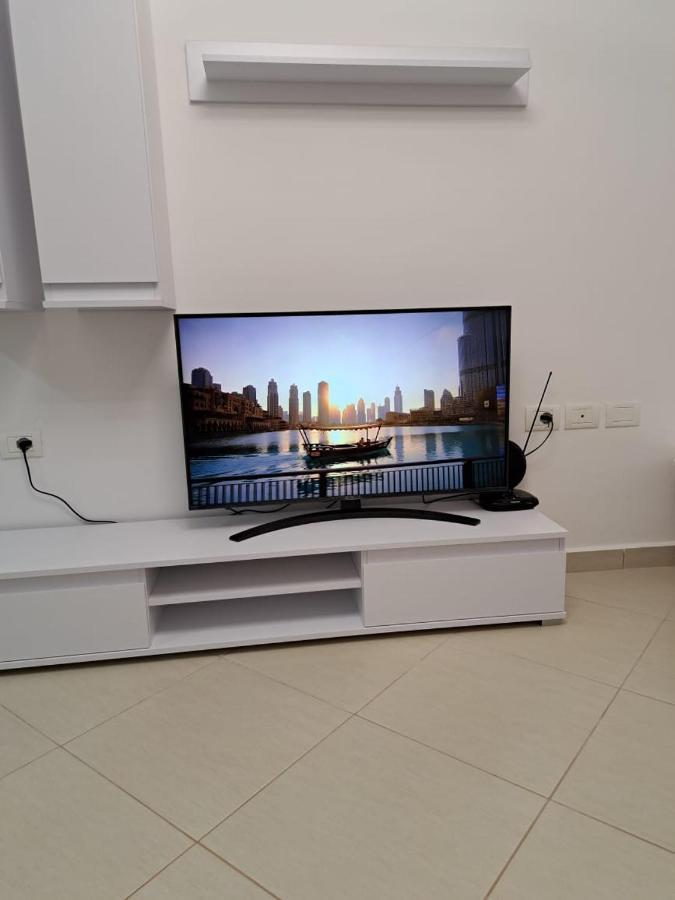Bjora Home Вльора Екстер'єр фото